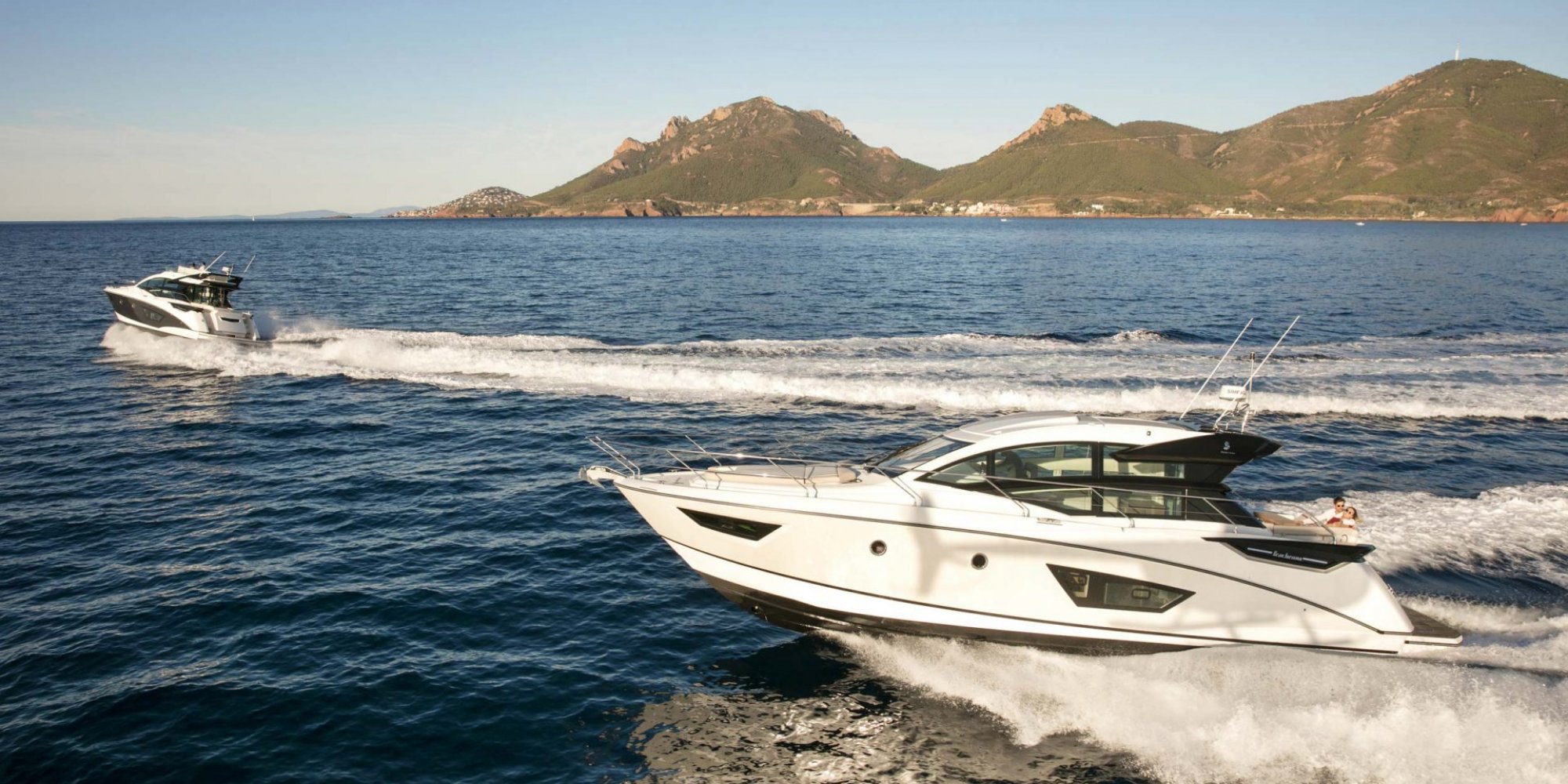 Beneteau Gran Turismo 50 and 50 sportfly running