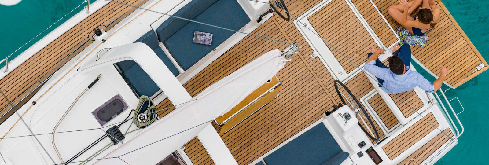 Beneteau Oceanis 41.1 at aerial deck