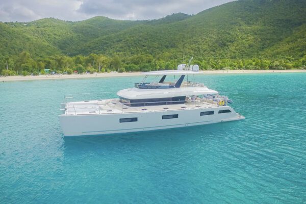 Lagoon 630 Motor Yacht Bay