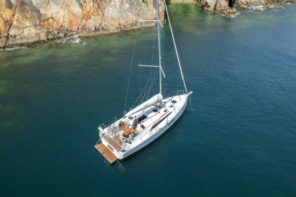 oceanis 37.1 arial photo
